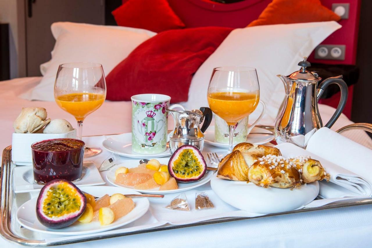 Hotel Spa Frederic Carrion Et Sa Table Gastronomique Vire  Экстерьер фото
