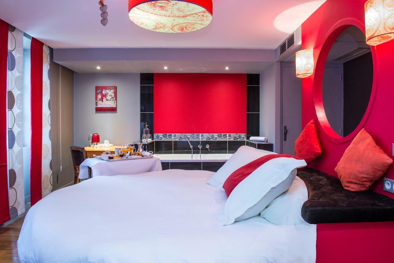 Hotel Spa Frederic Carrion Et Sa Table Gastronomique Vire  Экстерьер фото